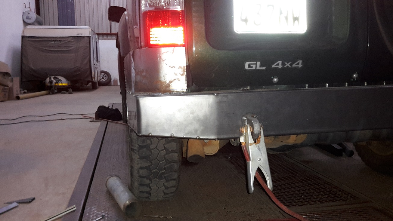 Rear bumper trimming 2.jpg