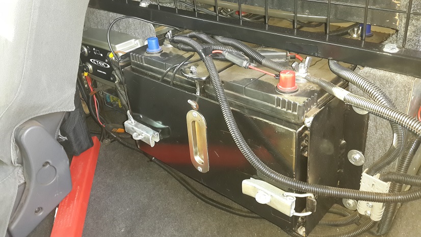 10 Duel battery system with C tek.jpg