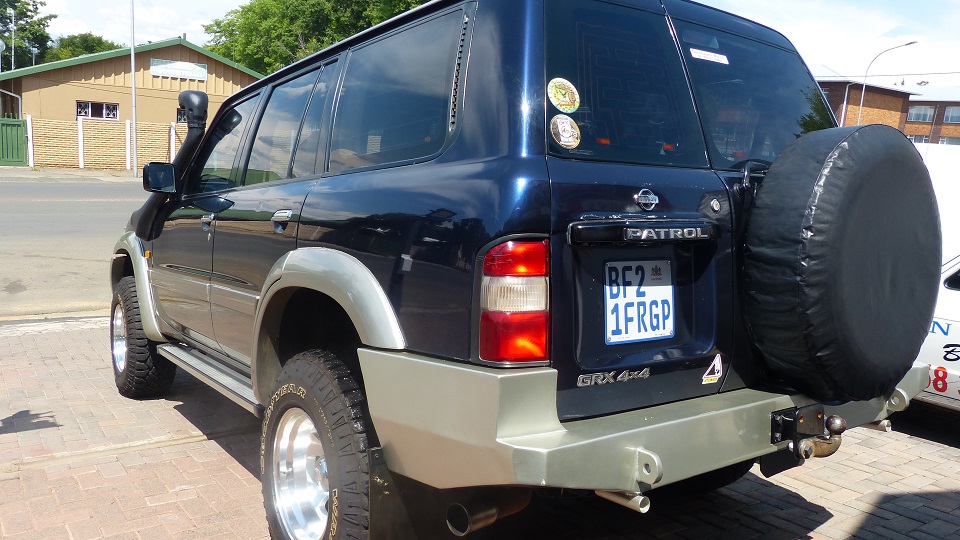 nissan patrol en xr 002.JPG