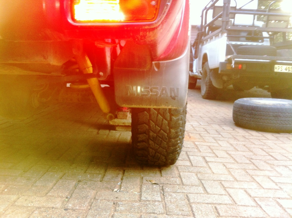 255/85r16 st maxx
