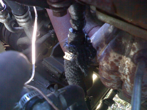 look just above the hose ....you can see the brazing bubble where it is brazed at an angle too