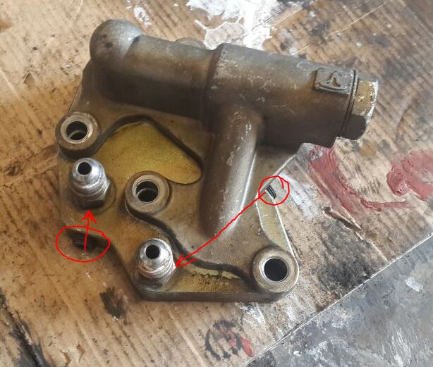 Oil Filter adaptor.JPG