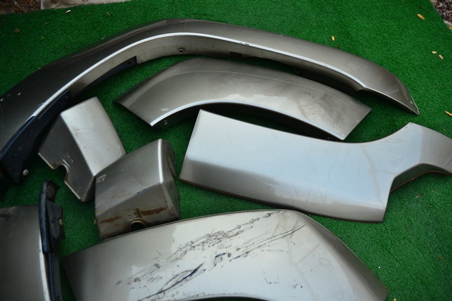 2008 4.8 GRX Wheel Arch Flares (7).jpg
