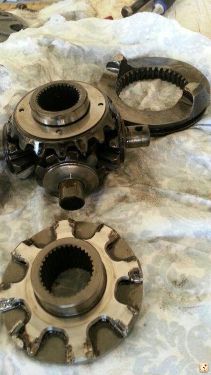 Side gear.jpg