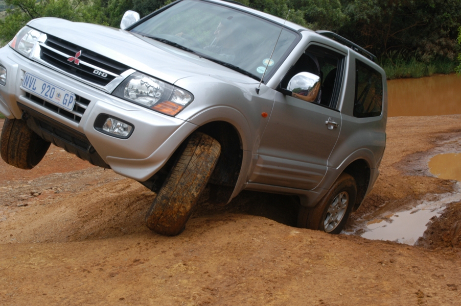 pajero2.jpg