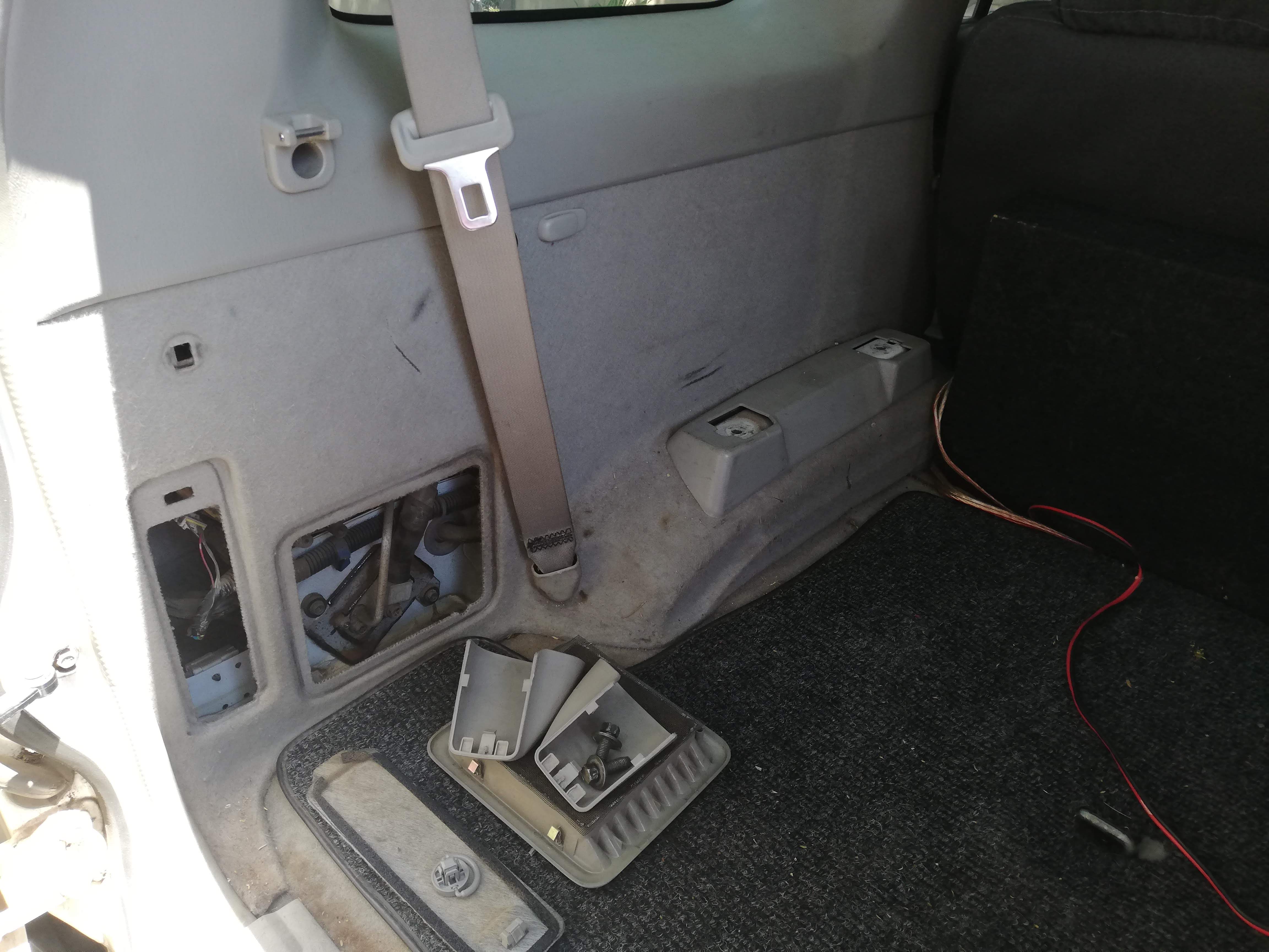 Bottom trim inner panel removal.
