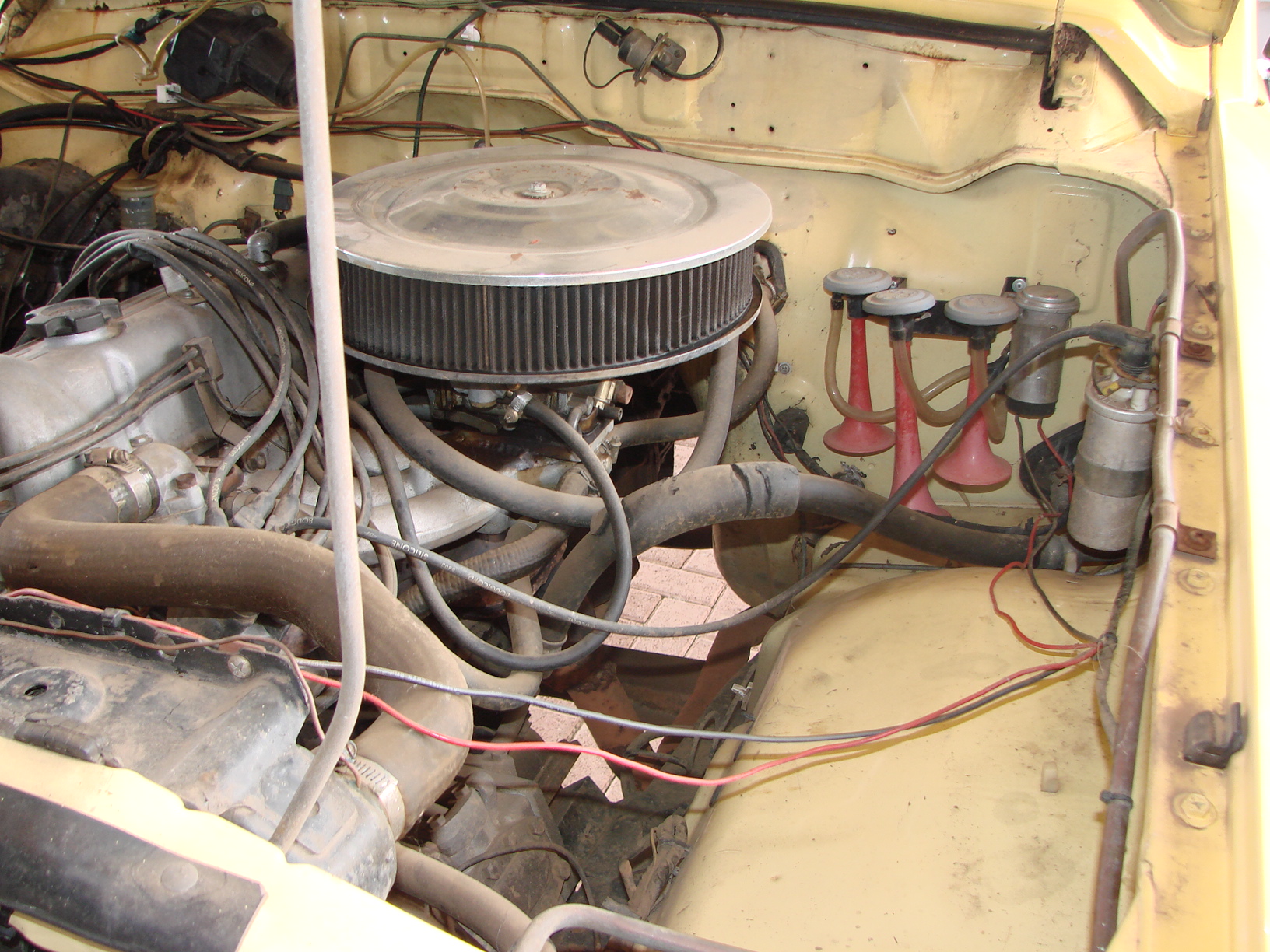 Engine voor.JPG