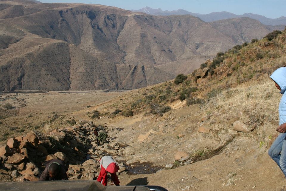 Senqunyane W to E Descent.jpg