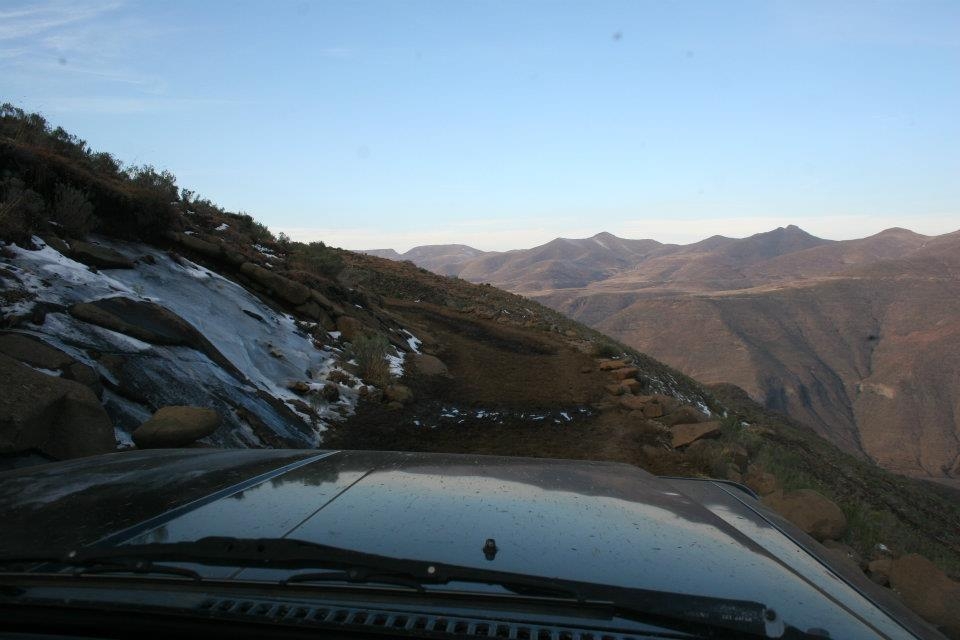 Senqunyane Eastern Approach road.jpg