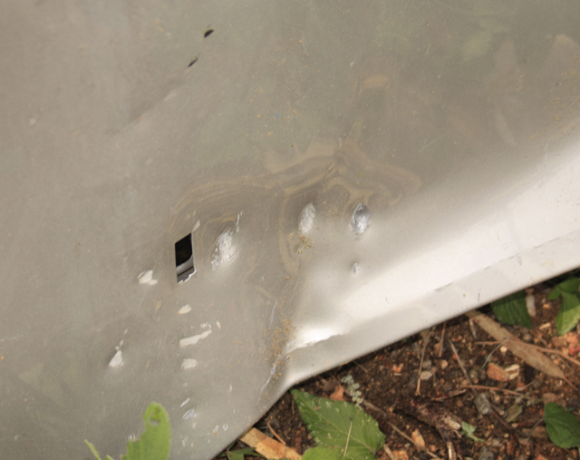 The damage a flying shackles can do. So be carefull and pay attention when doing a recovery!!