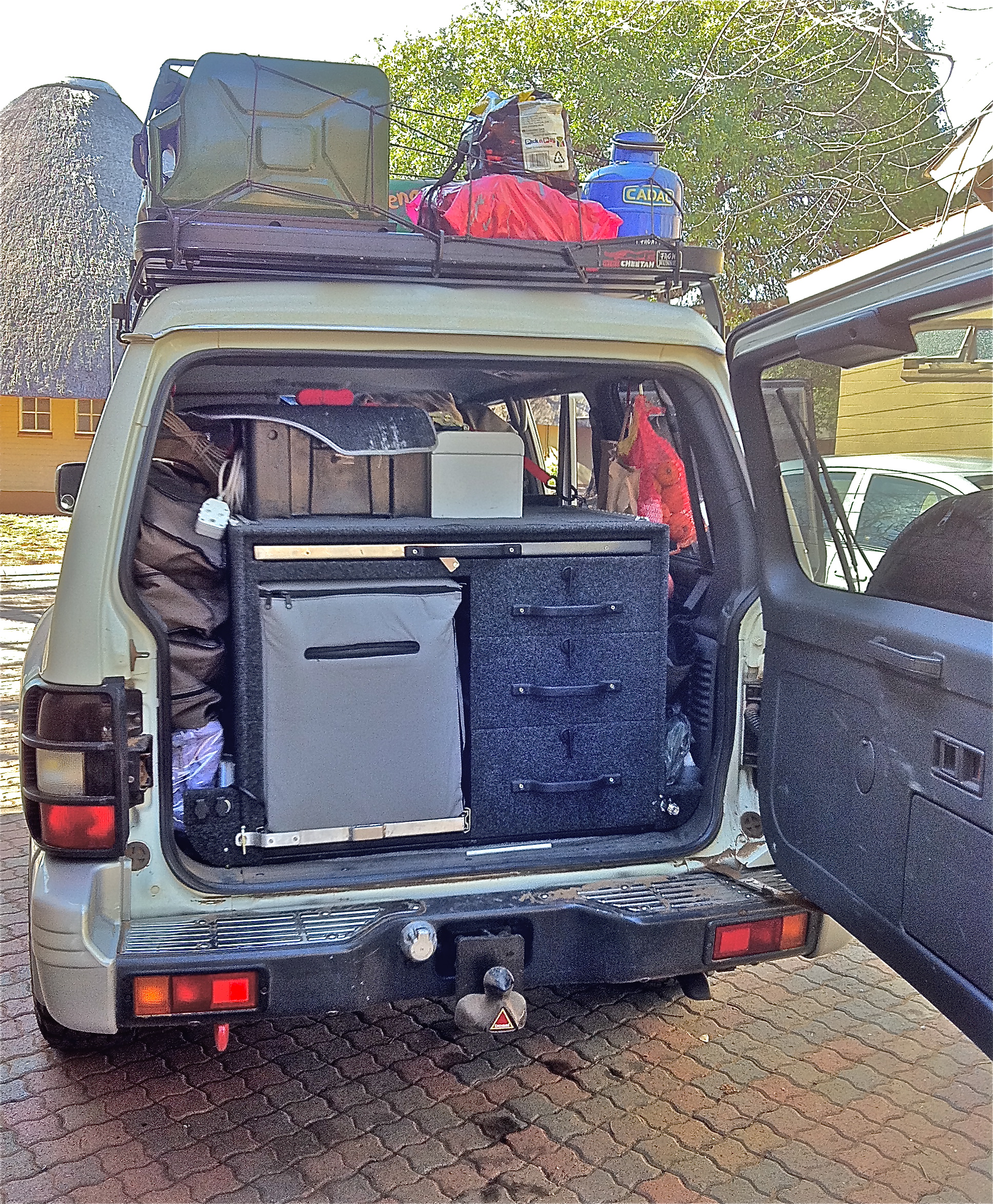 everything loaded...incl. the sink