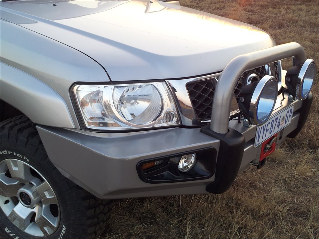 Summit Bullbar - Powdercoated to match vehicle colour