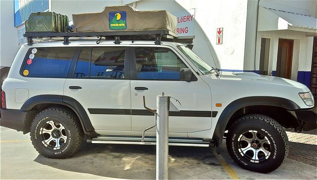 BEFORE - fitment of Air Springs - granted with a slight load (jerrycans empty though)