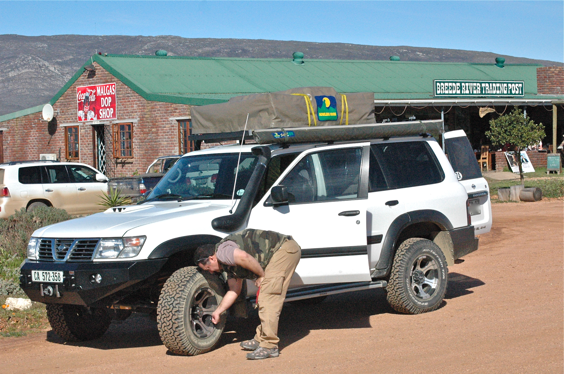 adjusting the tyre pressure