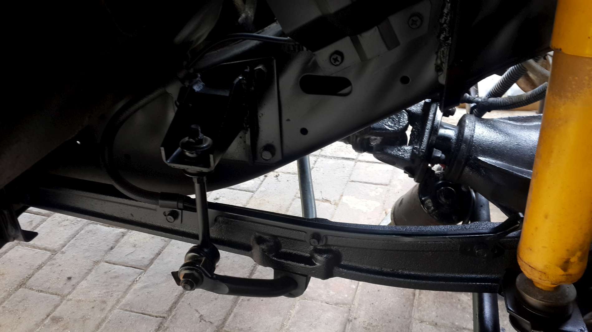suspension_9-1900.jpg