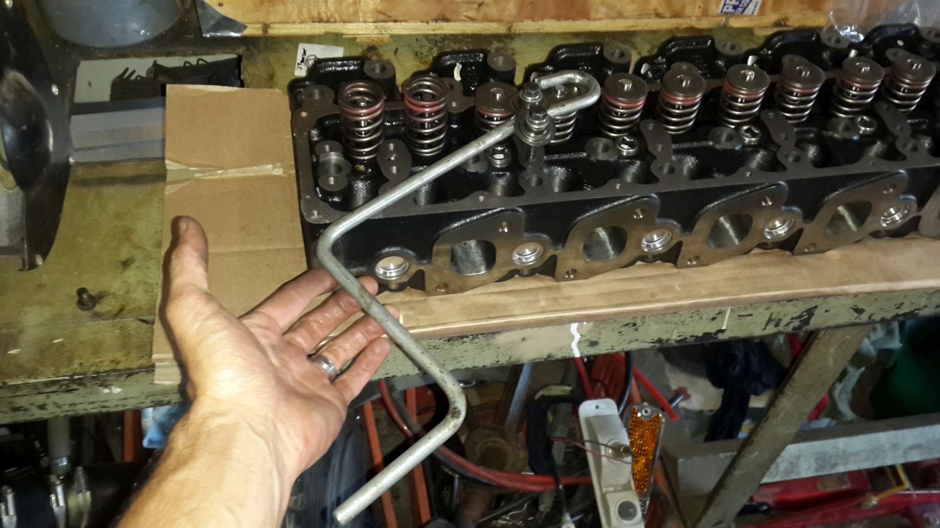 cylinder_head_170011-1900.jpg